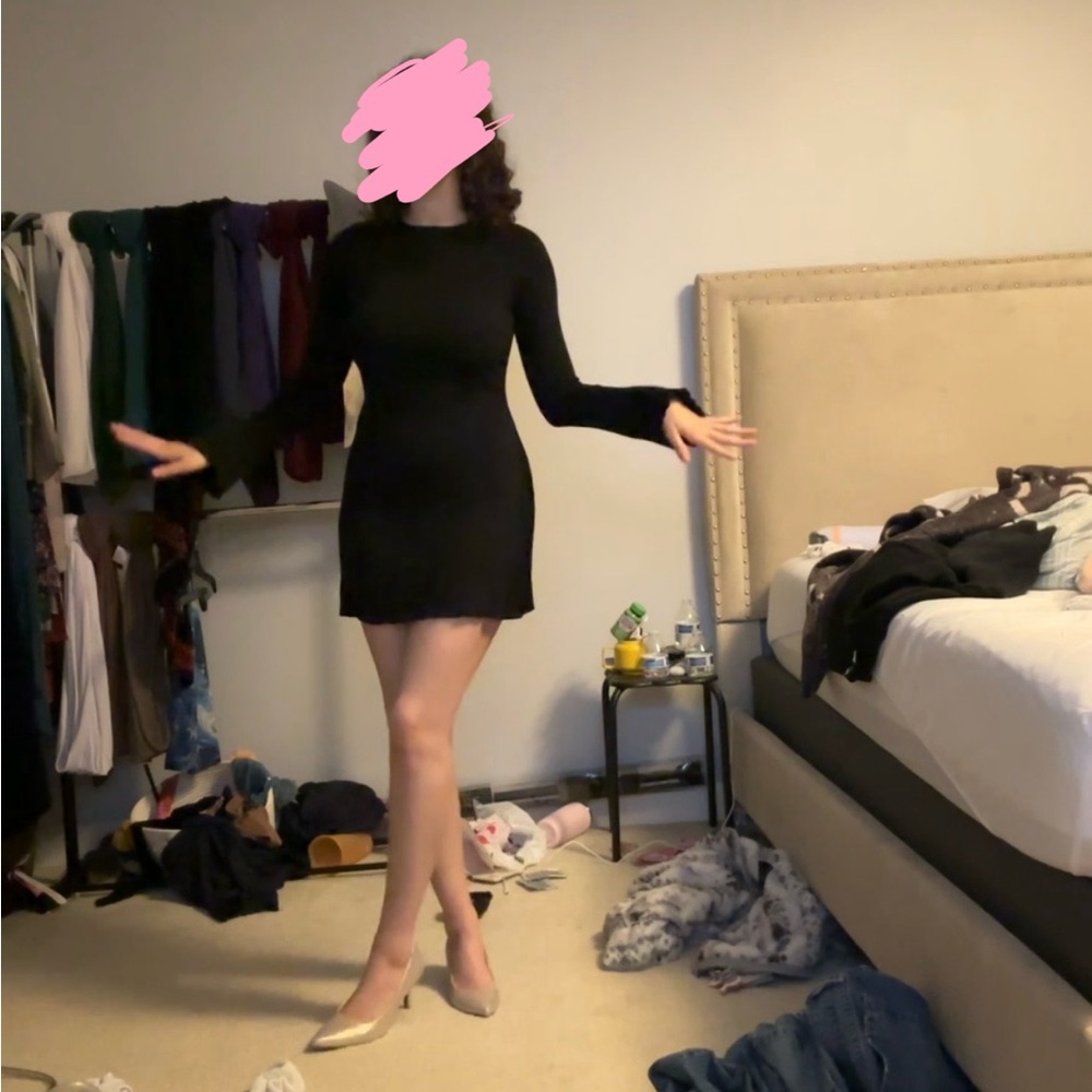 Elegant Black Long Sleeve Dress